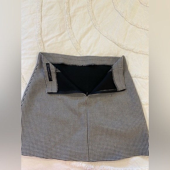 Zara Houndstooth Mini Skirt Size Medium - Picture 6 of 6